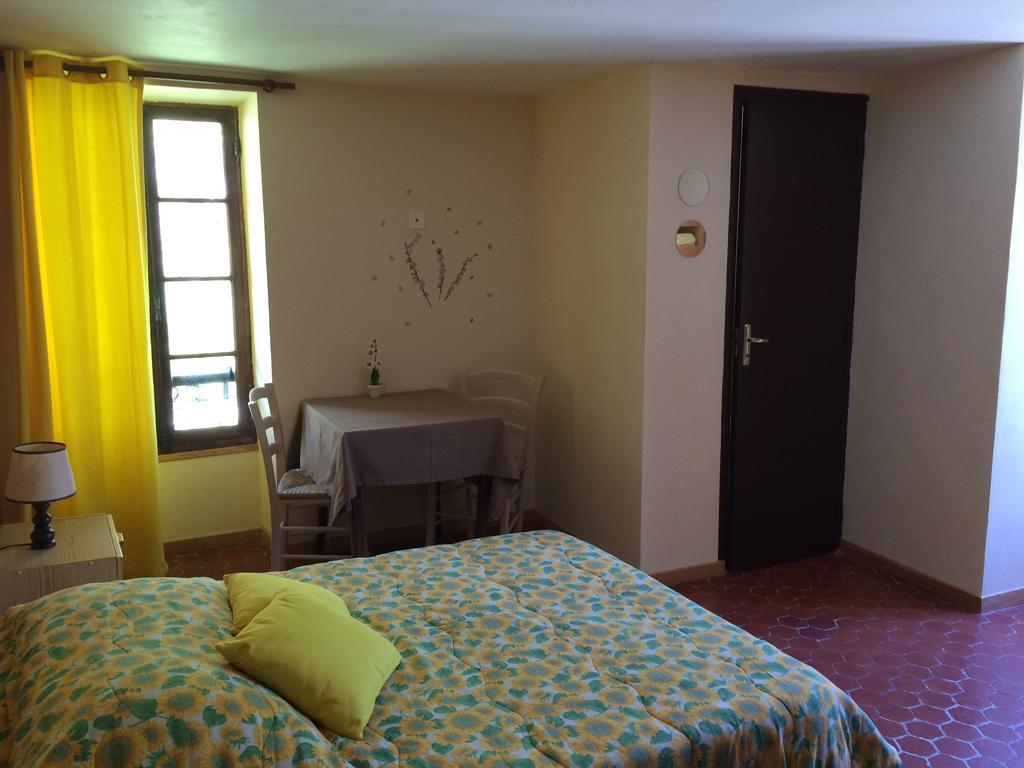 Gite Le Pelens Saint-Martin-dʼEntraunes Esterno foto