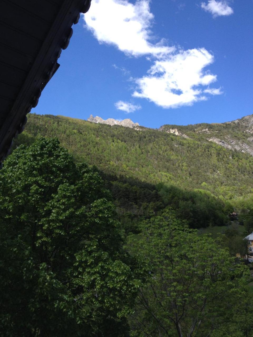 Gite Le Pelens Saint-Martin-dʼEntraunes Esterno foto